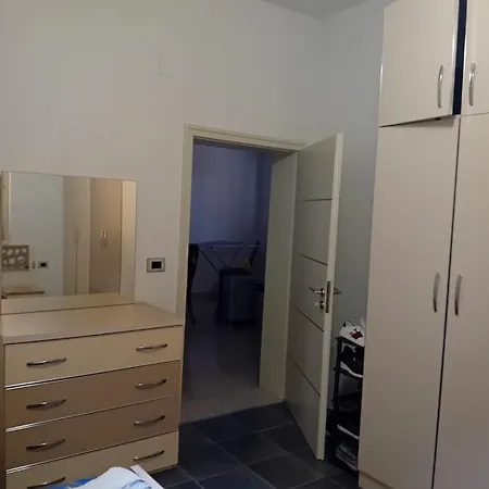 بيت شباب Karaj