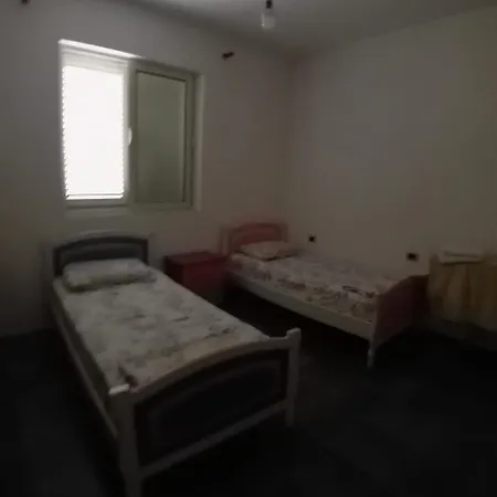 بيت شباب Karaj