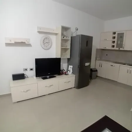 Karaj * Krujë