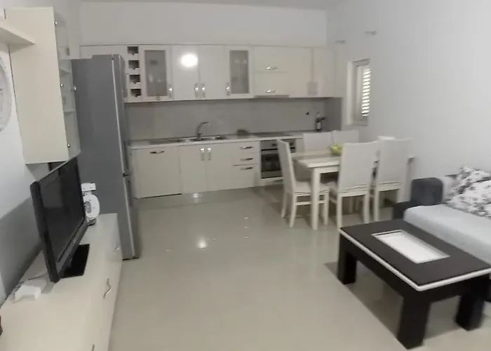 بيت شباب Karaj